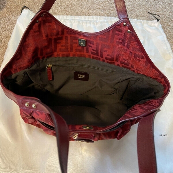 Fendi Zucca - Picture 2 of 7